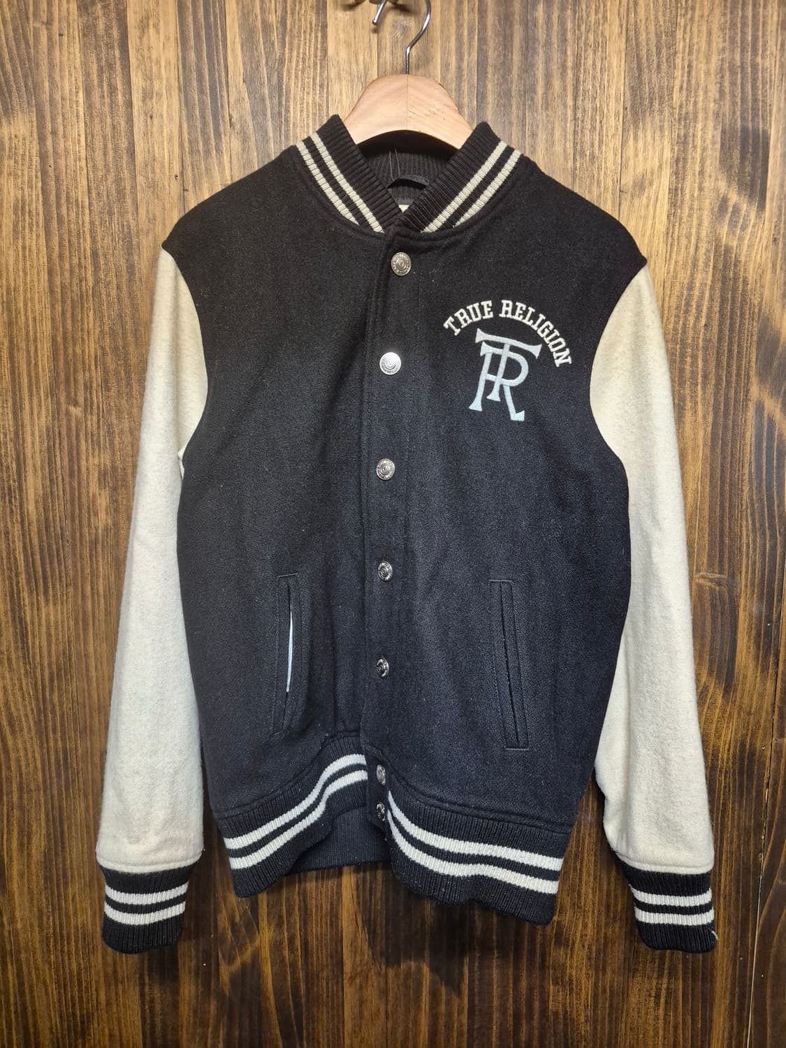 TRUE RELIGION VARSITY 상품이미지2