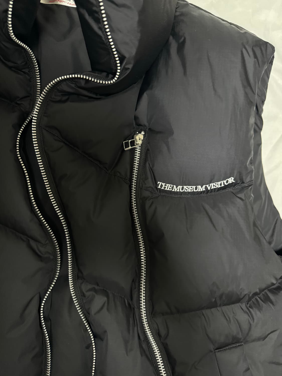 더뮤지엄비지터 패딩 베스트 조끼 경량 점퍼 상품이미지6