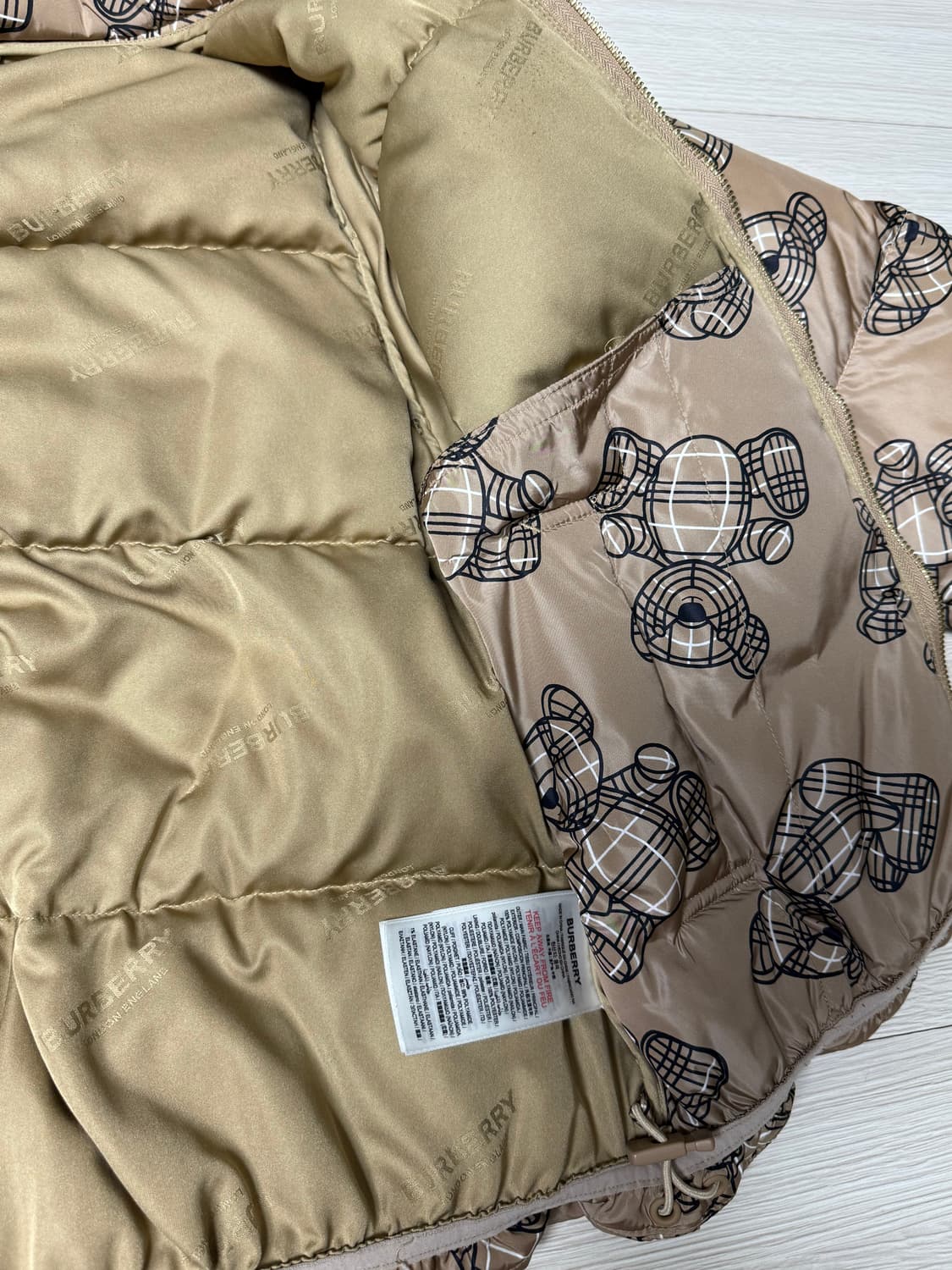 버버리 키즈패딩 12y 상품이미지5