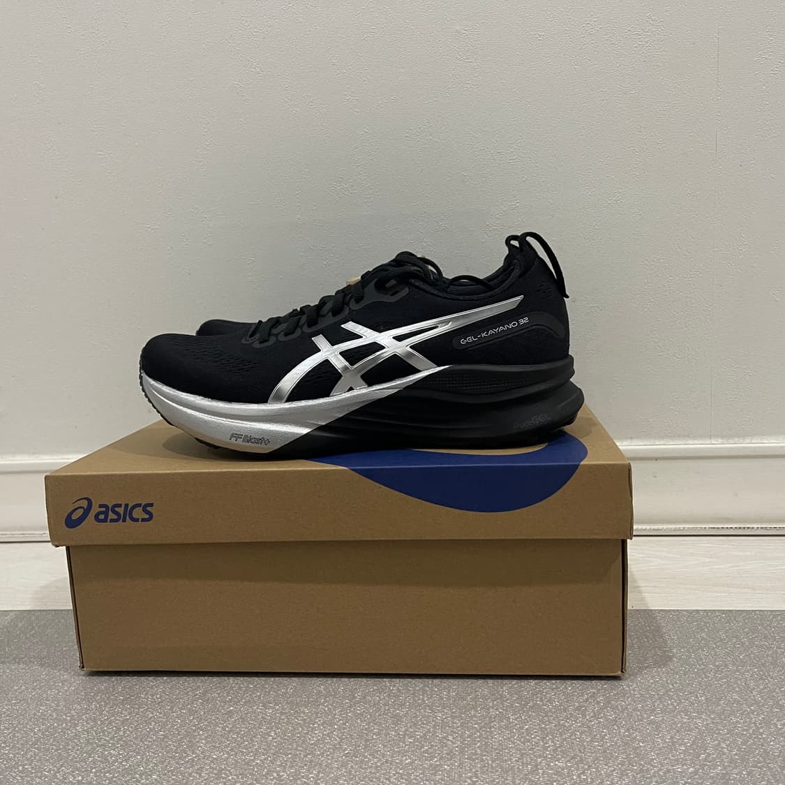 아식스 젤 카야노 32 플래티넘 우먼 245 러닝화  상품이미지10