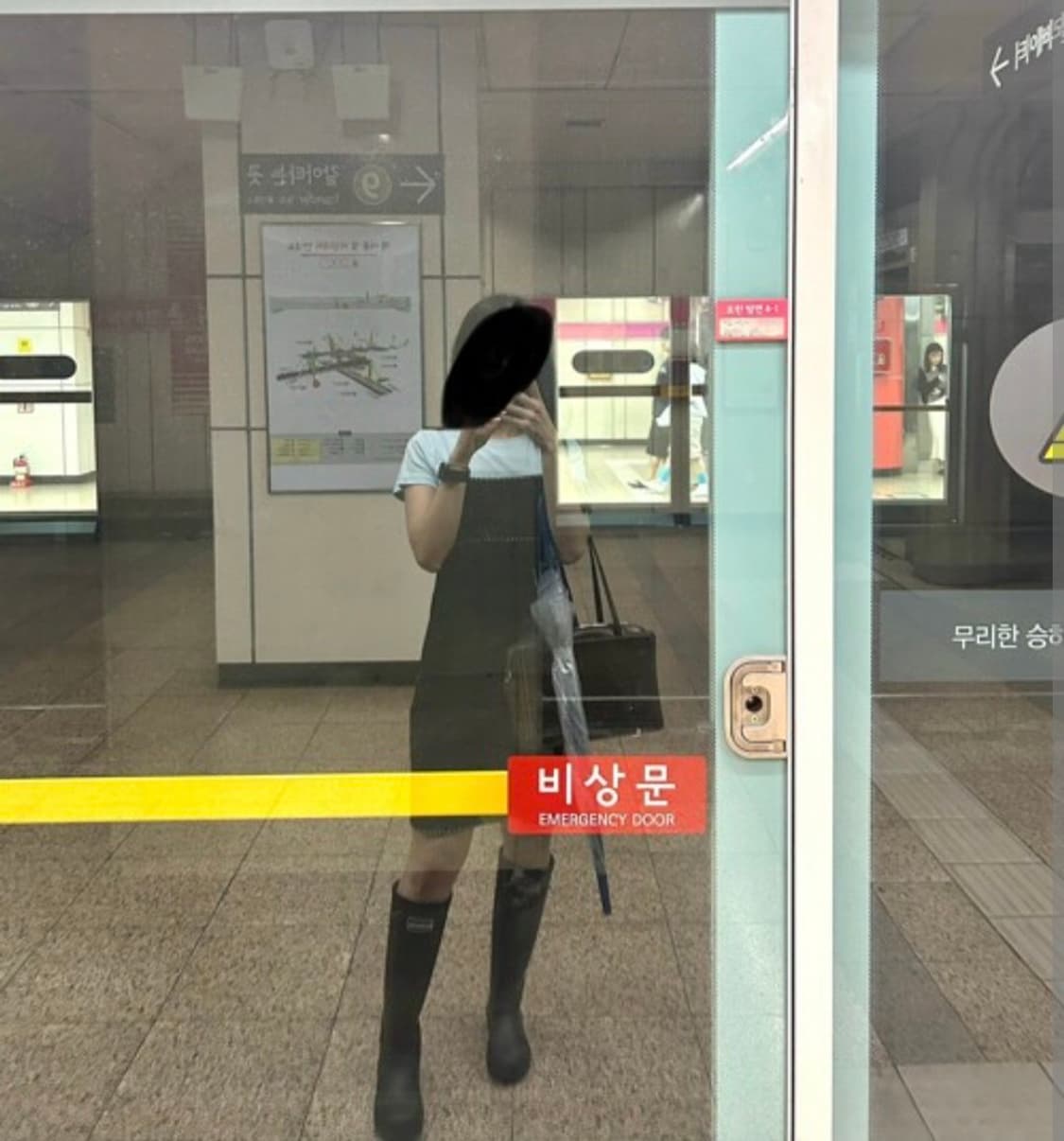 레스트앤레크레이션 원피스 새상품 (닝닝 착용) 상품이미지4