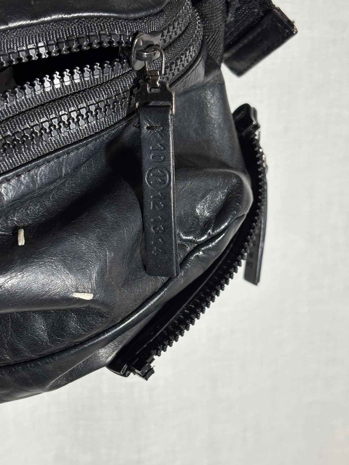 [OS] 메종 마르지엘라 투웨이 레더 바디 백 상품이미지5