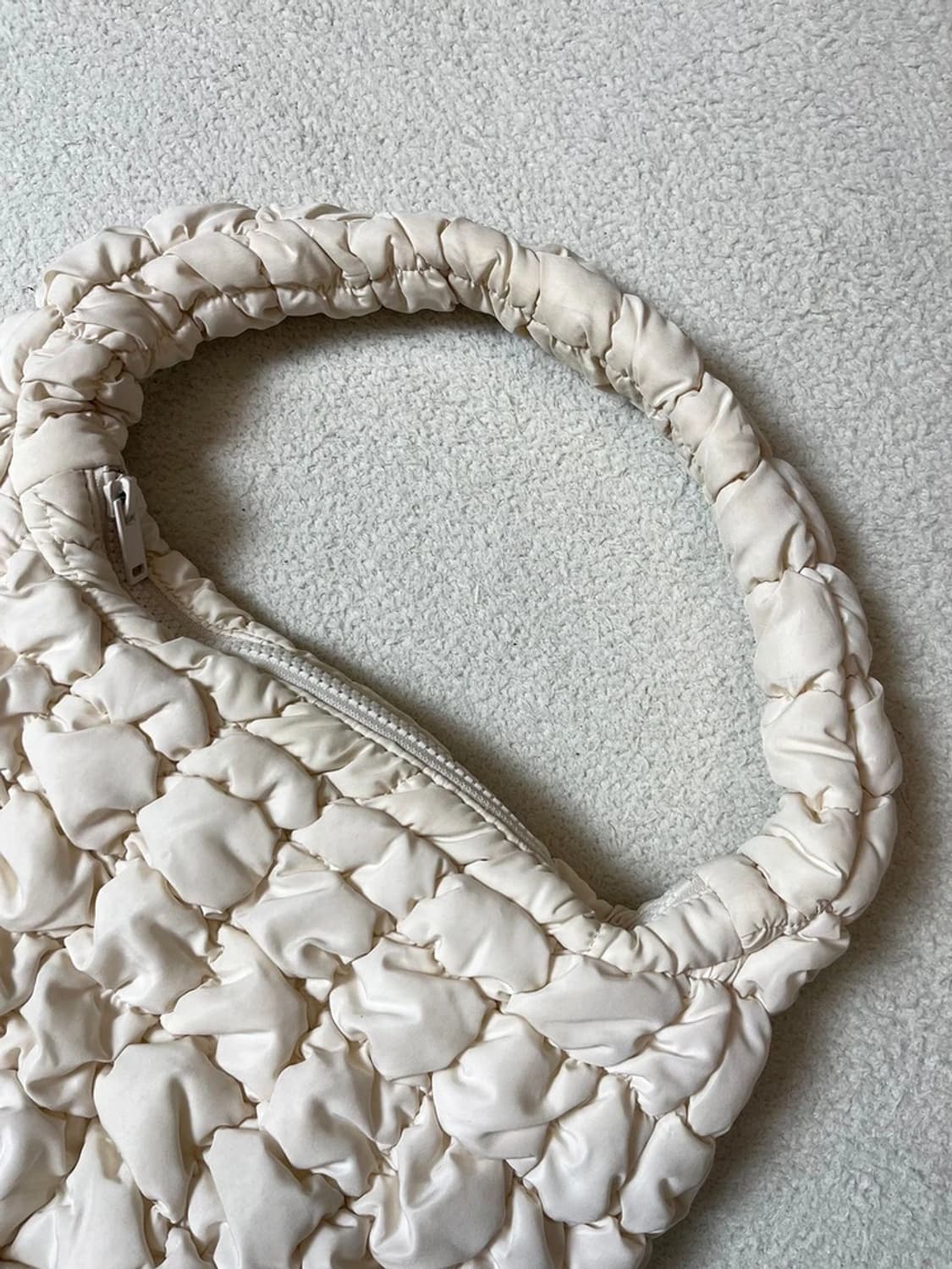 코스 COS 퀄티드 구름백 미니 가방 Q1285 상품이미지2