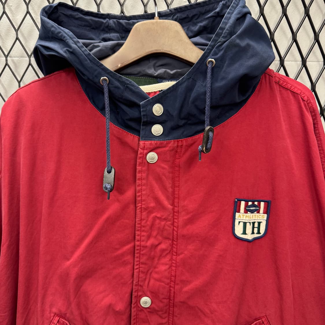 90s 타미힐피거 올드스쿨 어센틱 후드 롱파카 내피 탈부착 레드 네이비 상품이미지3