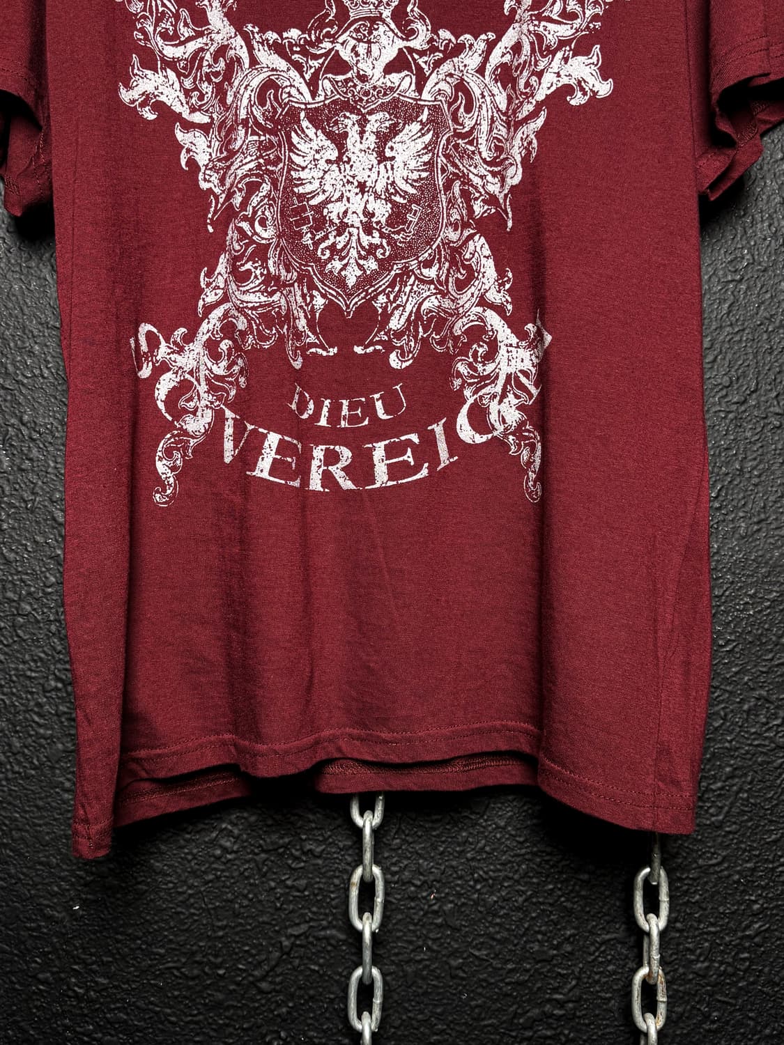 Vereu Crest Graphic V-neck T-shirt 상품이미지7