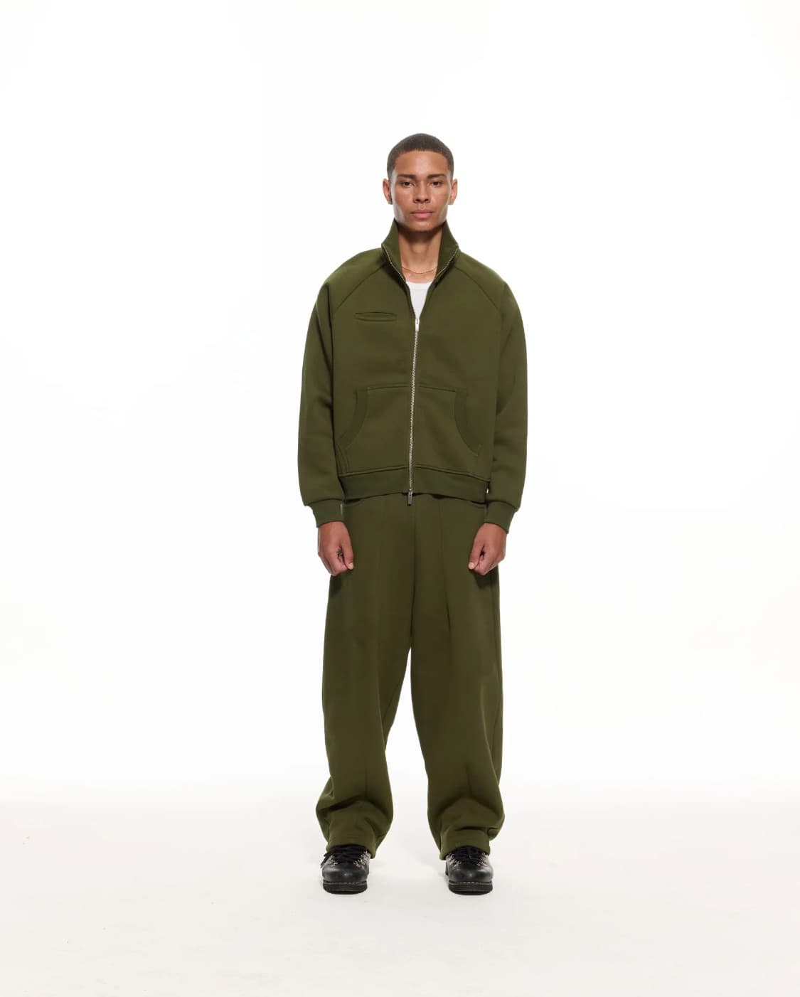 Sweats Collective 코지 컬렉션 자켓, 스웻팬츠 카키색상 상품이미지3