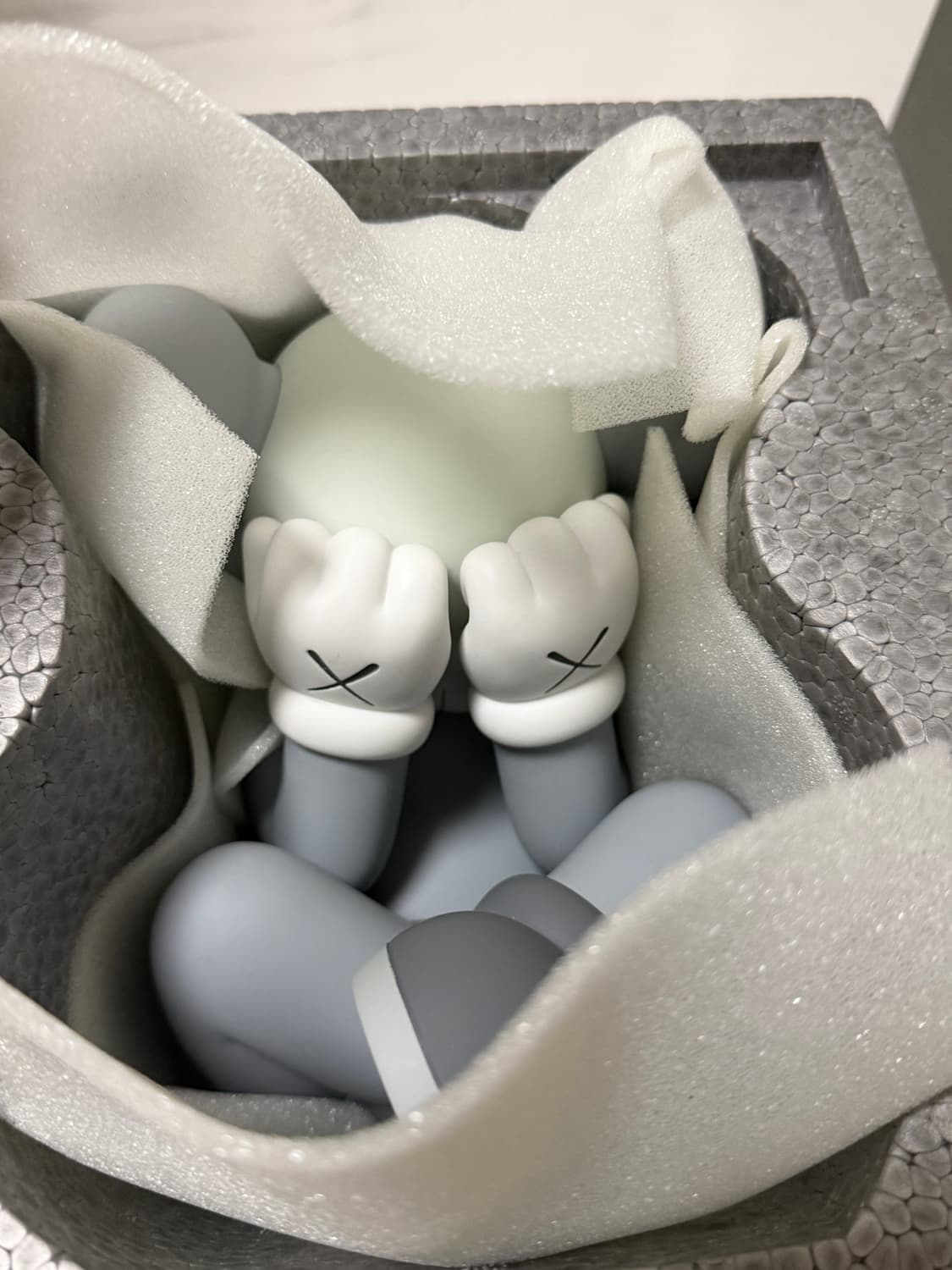 카우스 세퍼레이티드 바이닐 피규어 그레이 상품이미지2