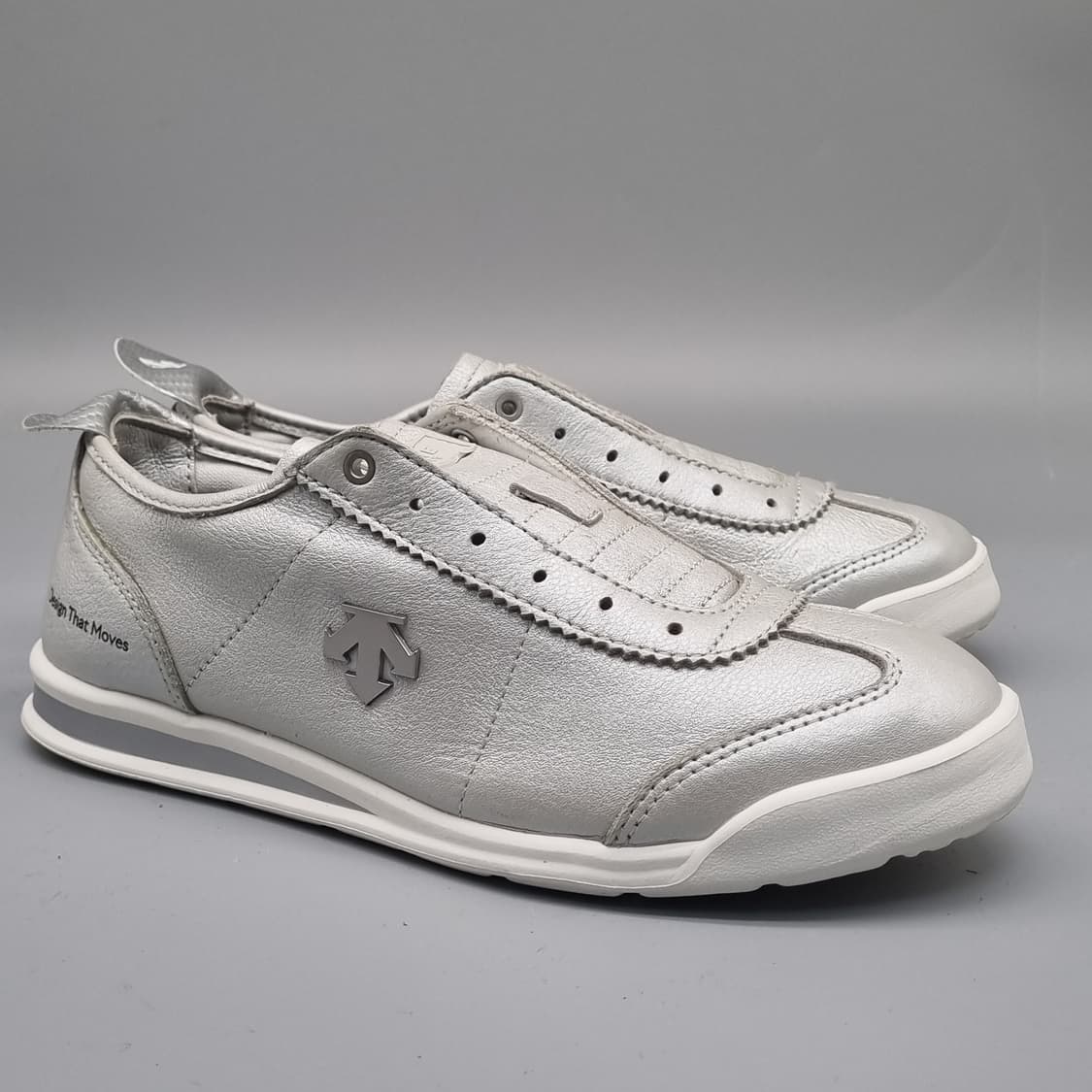 데상트 크론템포 슬립온 245 상품이미지1