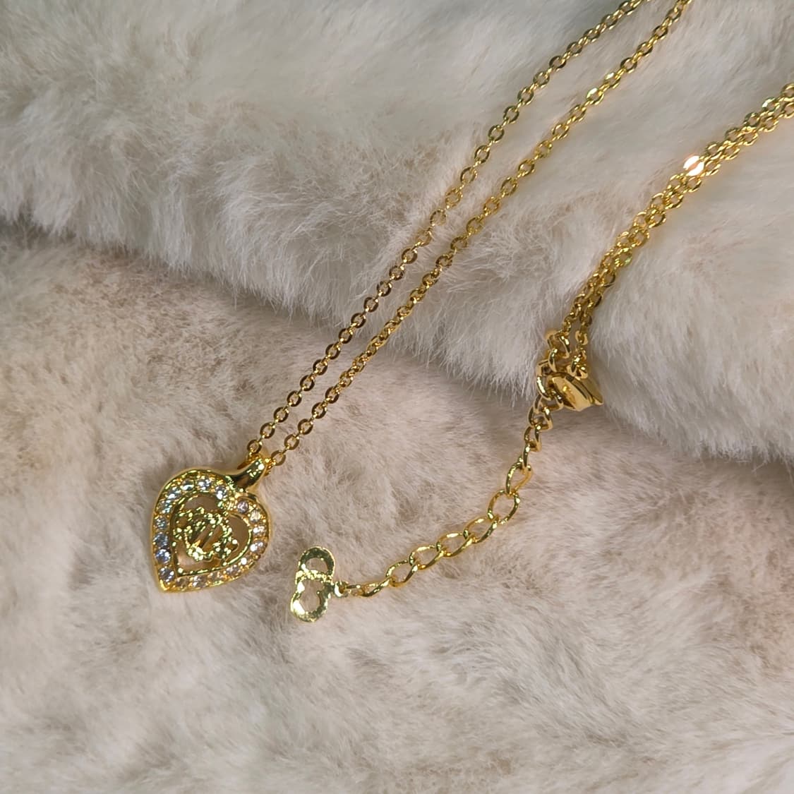 크리스찬 디올 라인스톤 하트 CD 로고 목걸이 상품이미지4