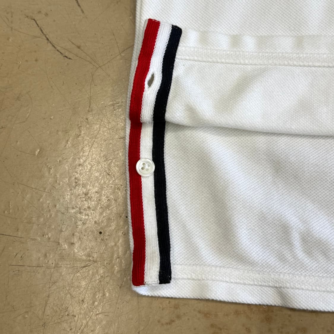 5 톰브라운 백스티치 화이트 티셔츠 상품이미지6