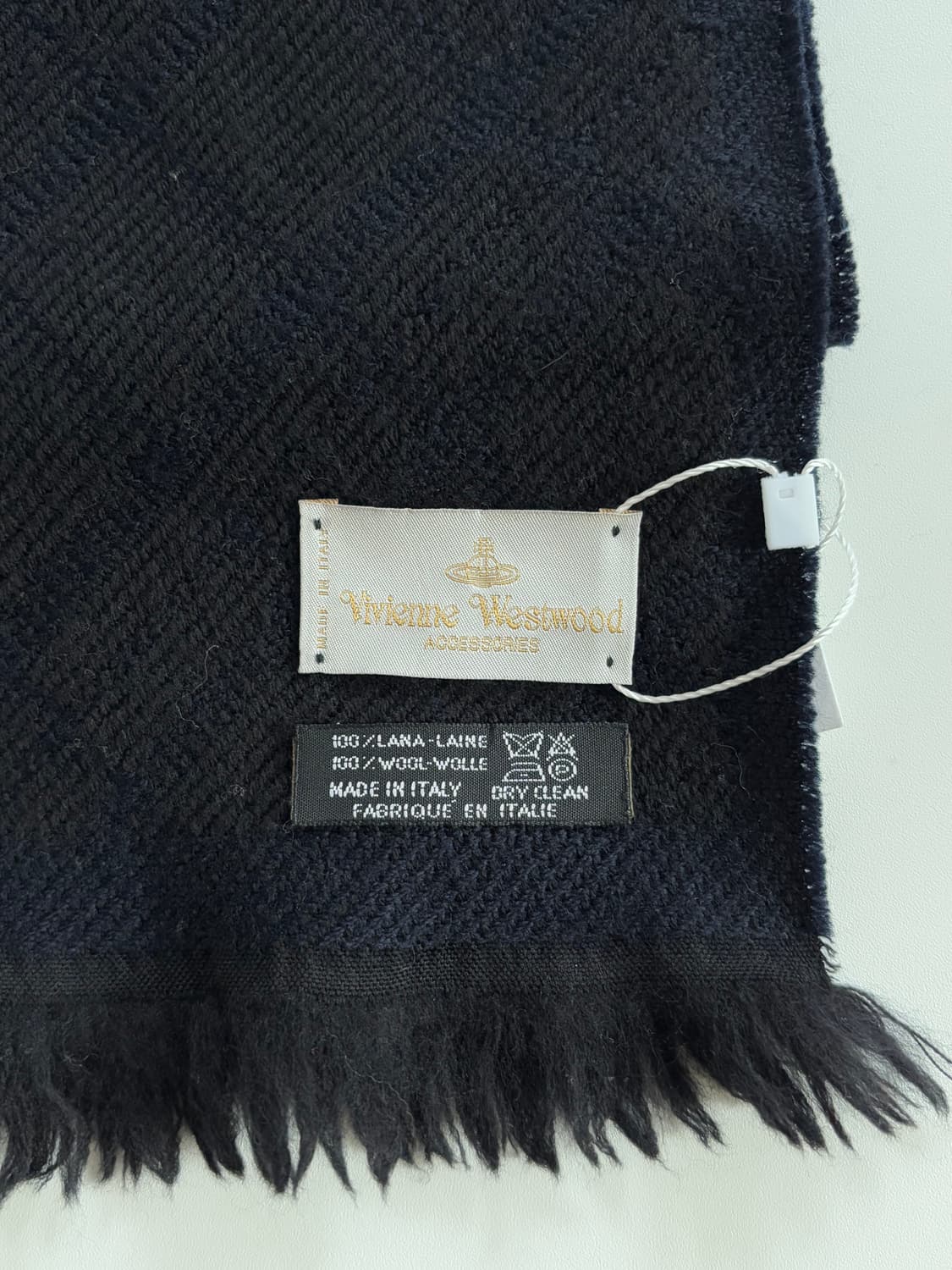 Vivienne Westwood 비비안웨스트우드 네이비 머플러 상품이미지3