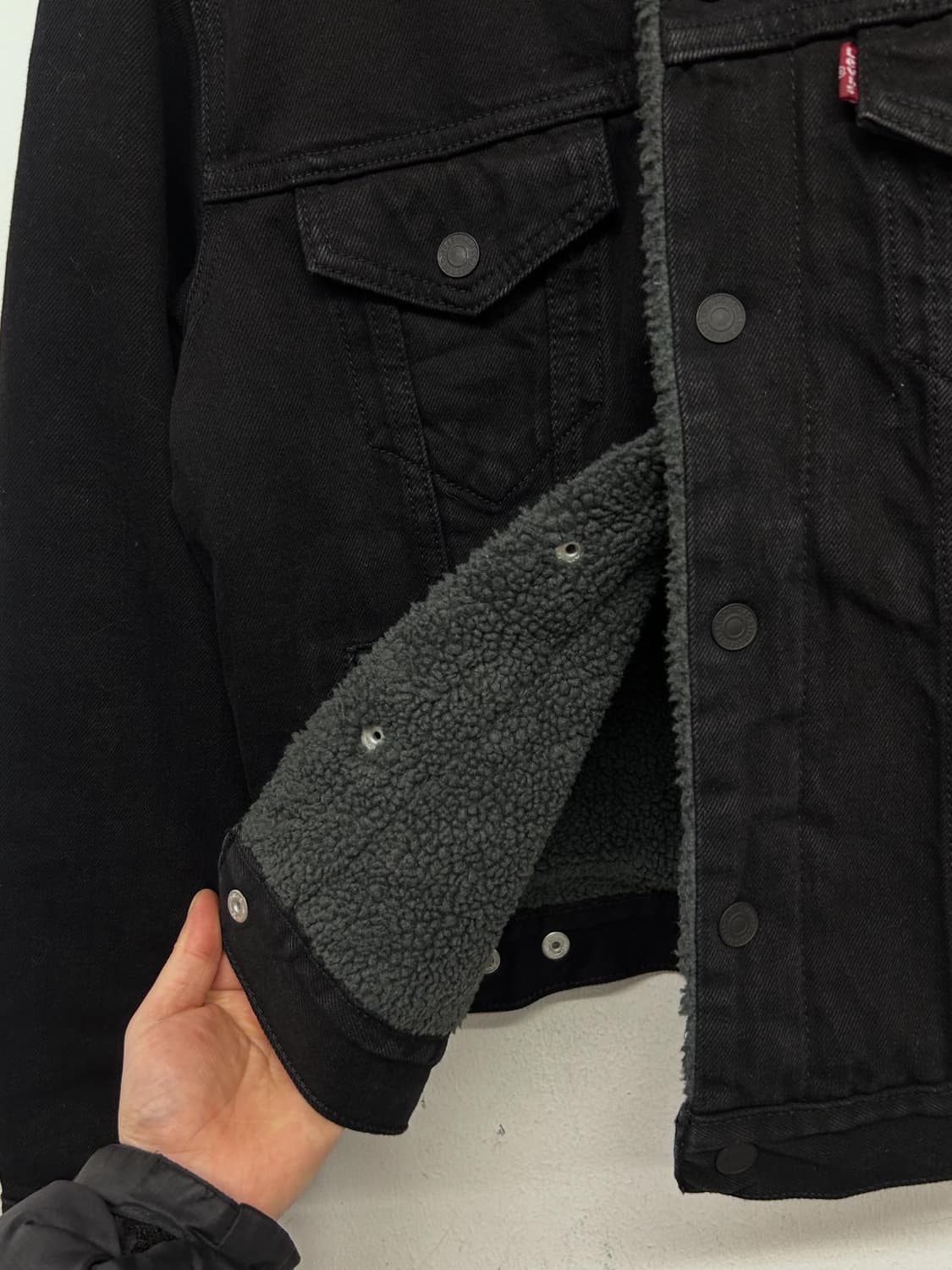 리바이스 블랙 데님 쉐르파 트러커 자켓 상품이미지4