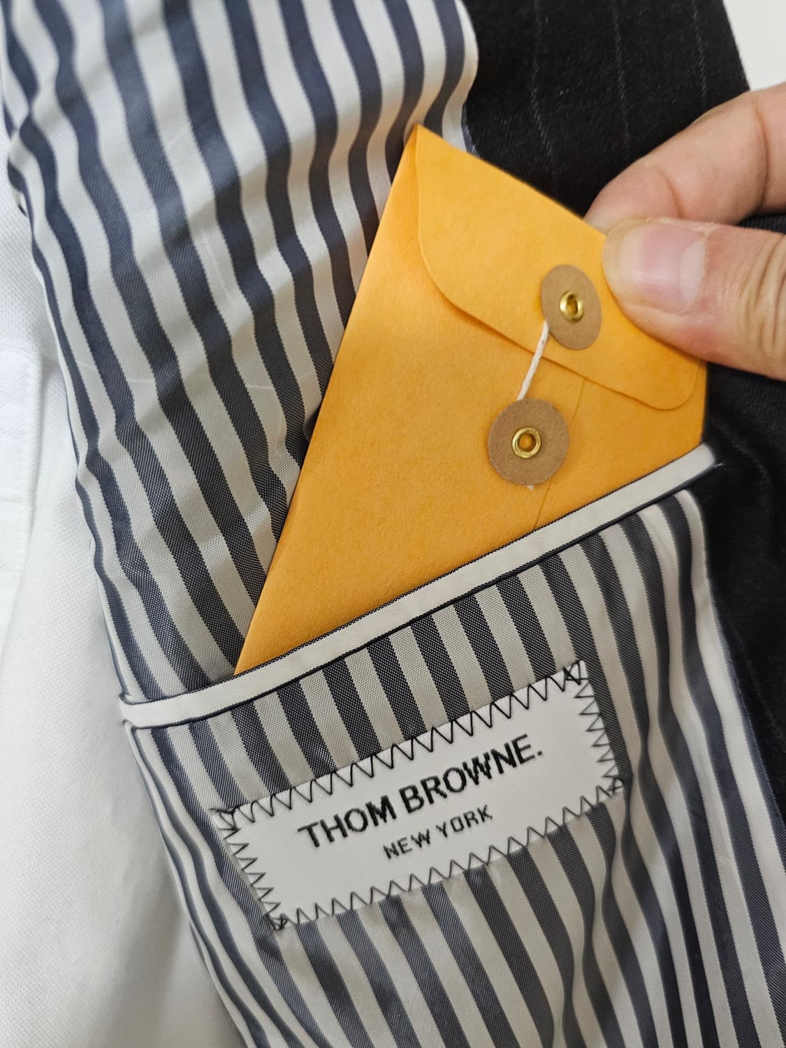 톰브라운 신형 펀믹스 블레이저자켓(2/신품급) 상품이미지6