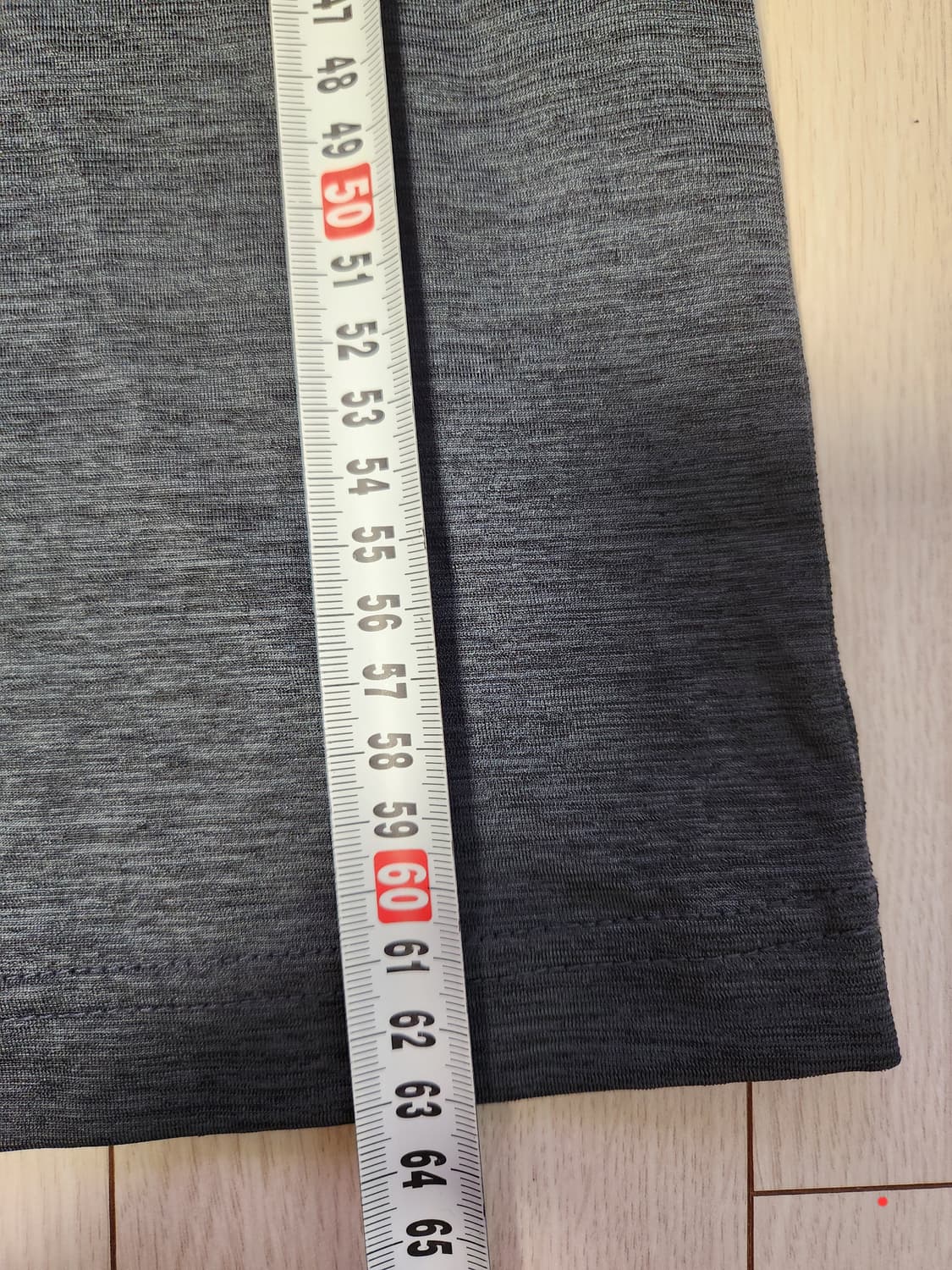 밀레 골프 드라이셀 라운드 반팔티 사이즈95 m

딥그레이 색상 남녀공용 상품이미지3