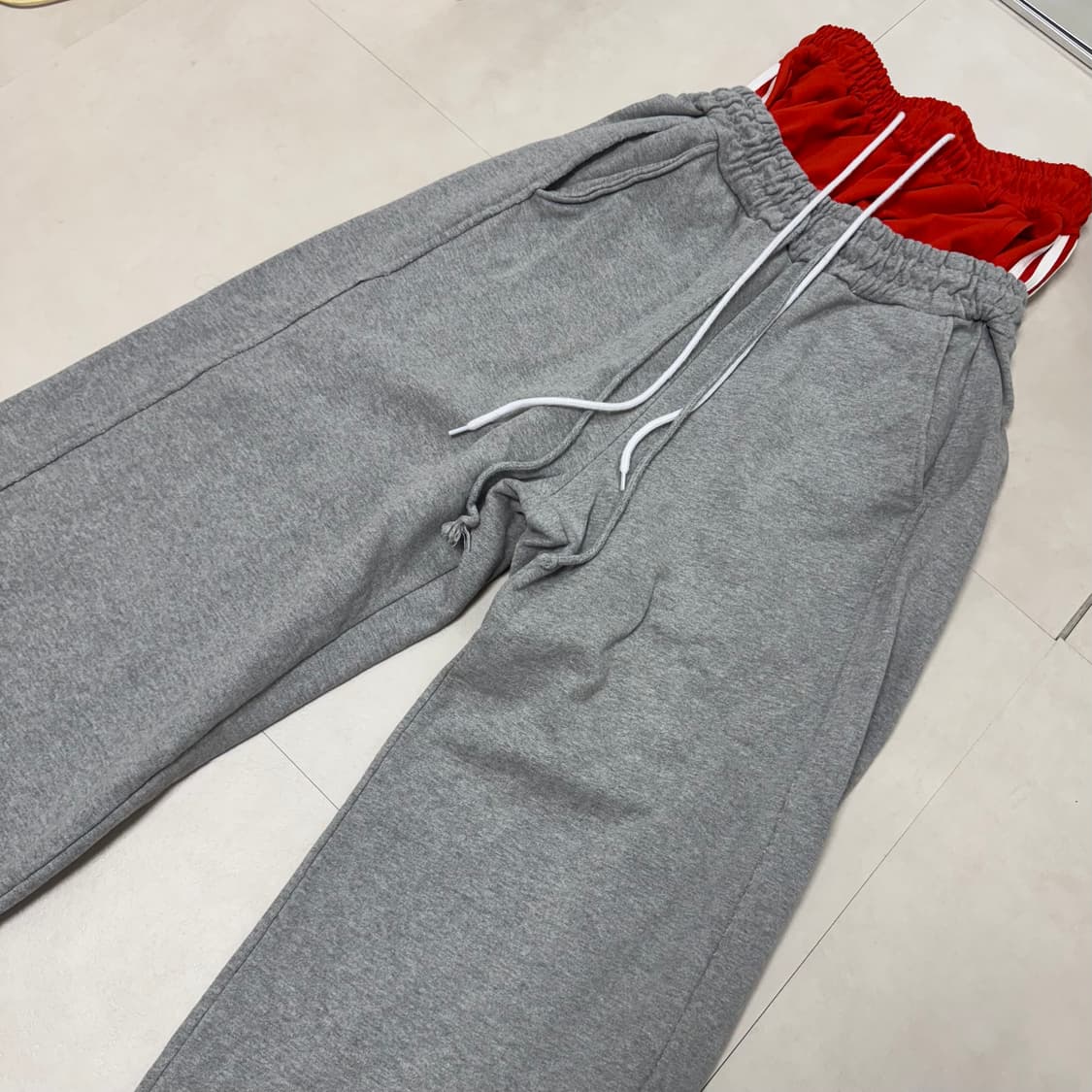 선데이오프클럽 Sagging Double Sweatpants - Red/ 상품이미지5