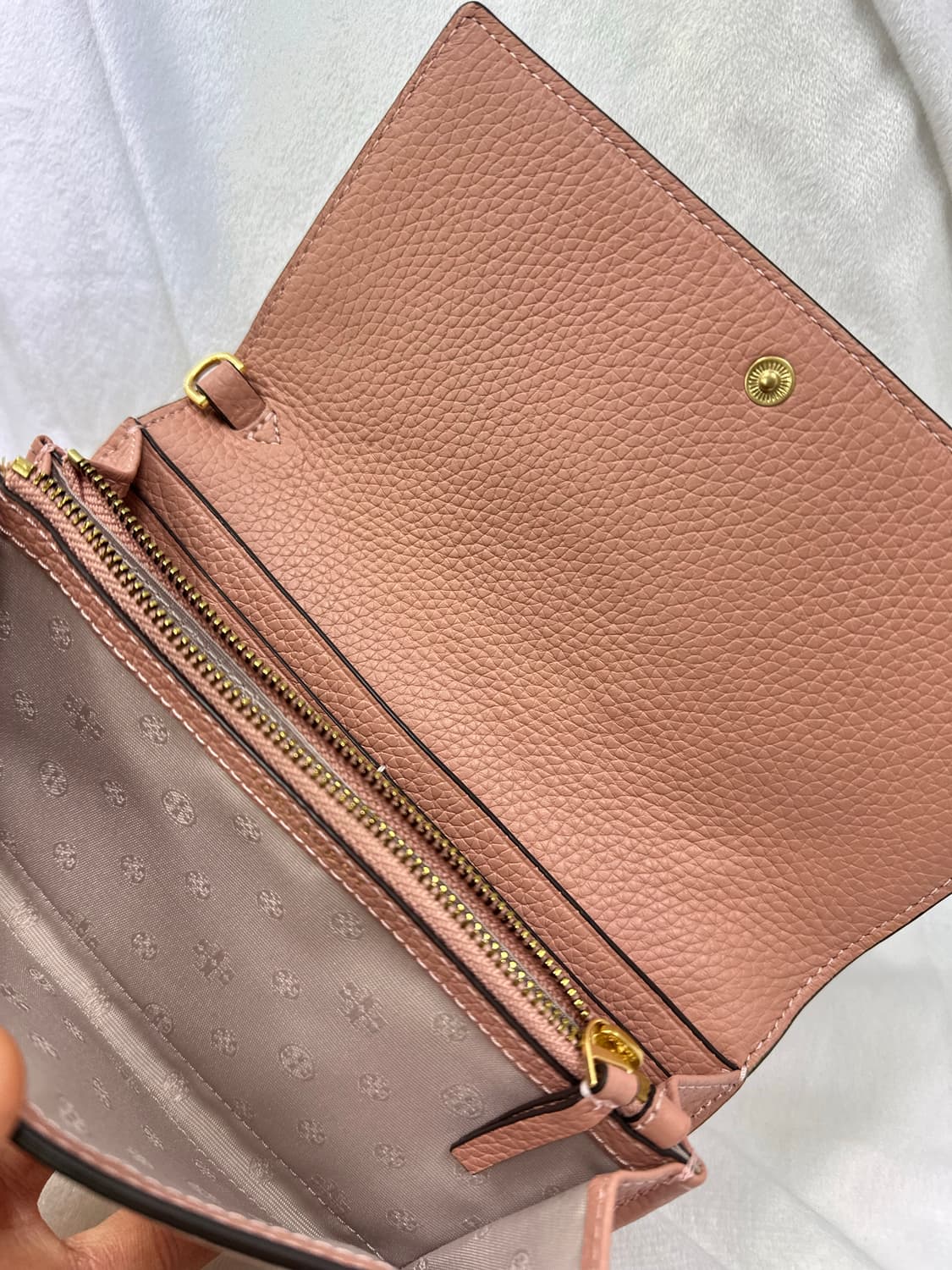 (OS) 토리버치 브리튼 엔벤로프 장지갑 인디핑크 상품이미지4