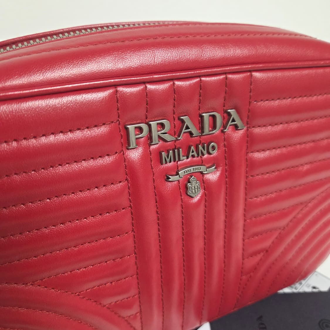 PRADA 프라다 정품 다이어그램 카메라백 은장체인 크로스백 숄더백 상품이미지7