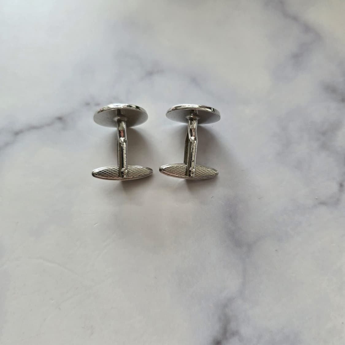 던힐 정품 명품 커프스 1.6cm  A+등급 J18
 상품이미지7