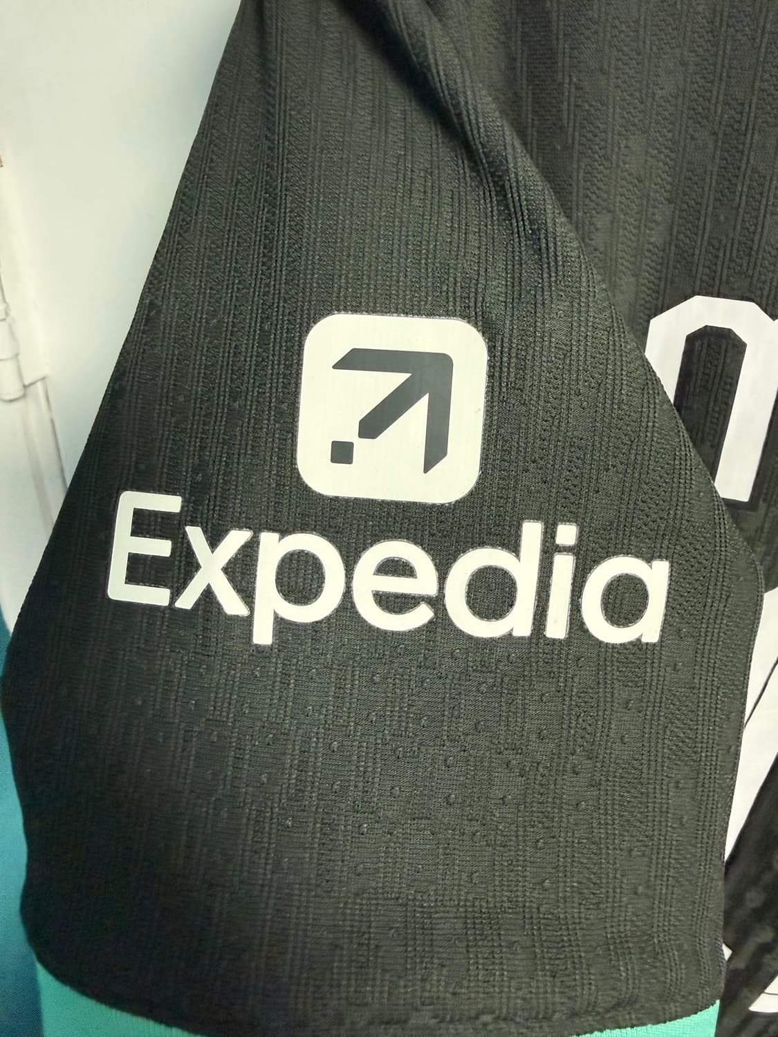 24-25 리버풀 어웨이 #11 살라 어센틱 챔스 상품이미지4