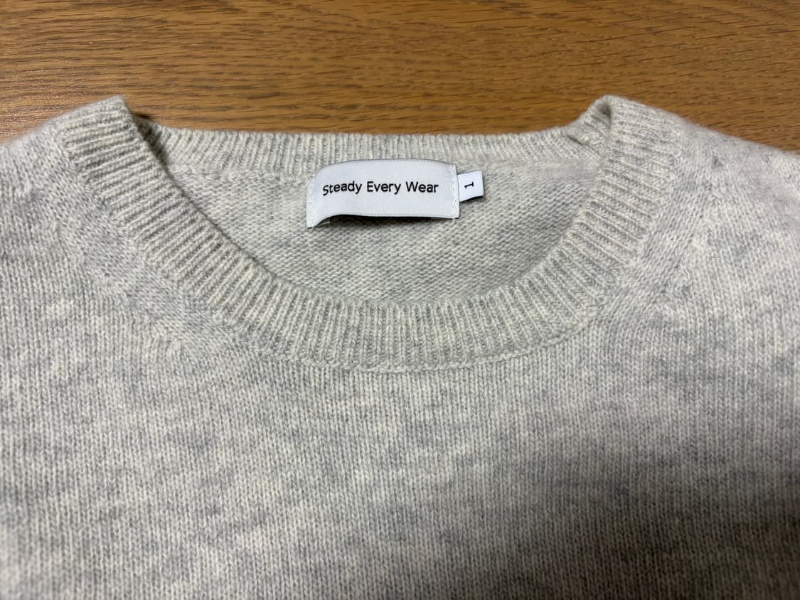 [1]sew 스테디에브리웨어 코지 울 캐시미어 라운드넥 니트 화이트멜란지 상품이미지3