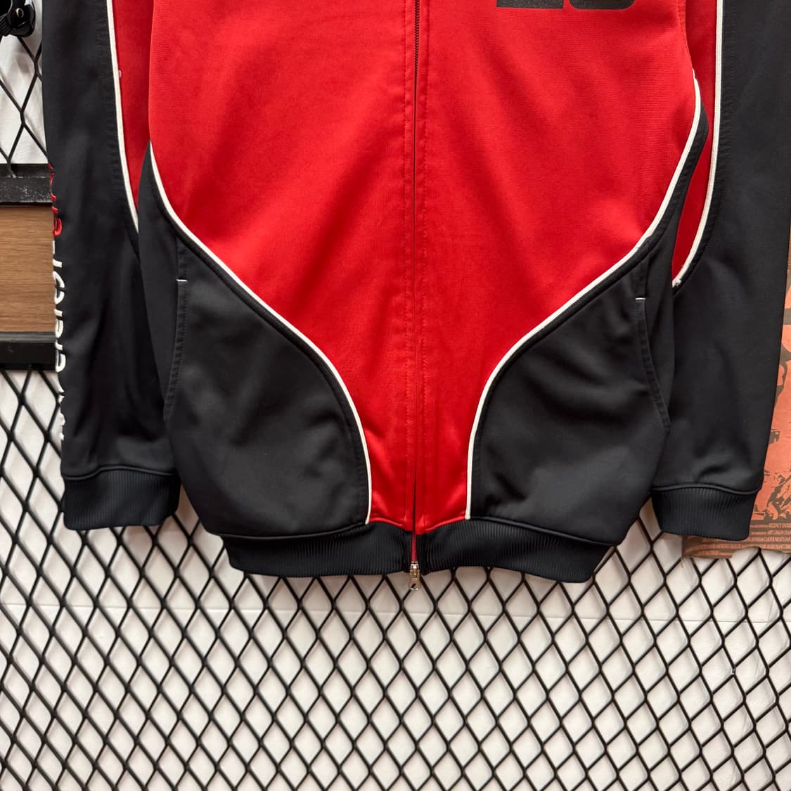00s 나이키 조던 올드스쿨 트랙자켓 후면 로고 포인트 레드 블랙 상품이미지4