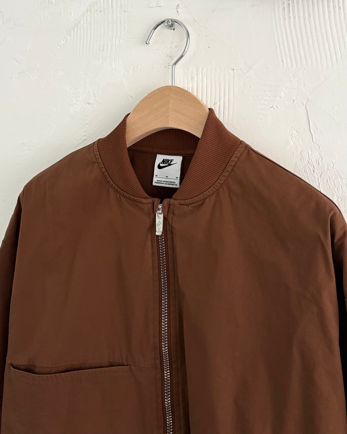 Nike 나이키 브라운 컬러 크롭 스우시 바람막이 자켓 상품이미지3