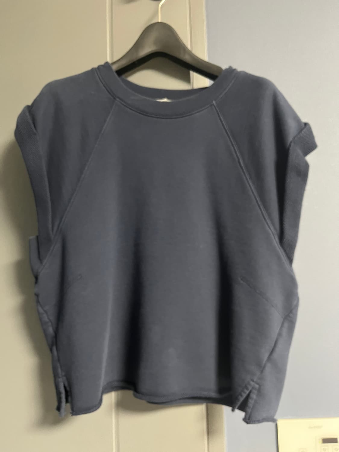 frame 네이비 반팔 맨투맨 상품이미지1