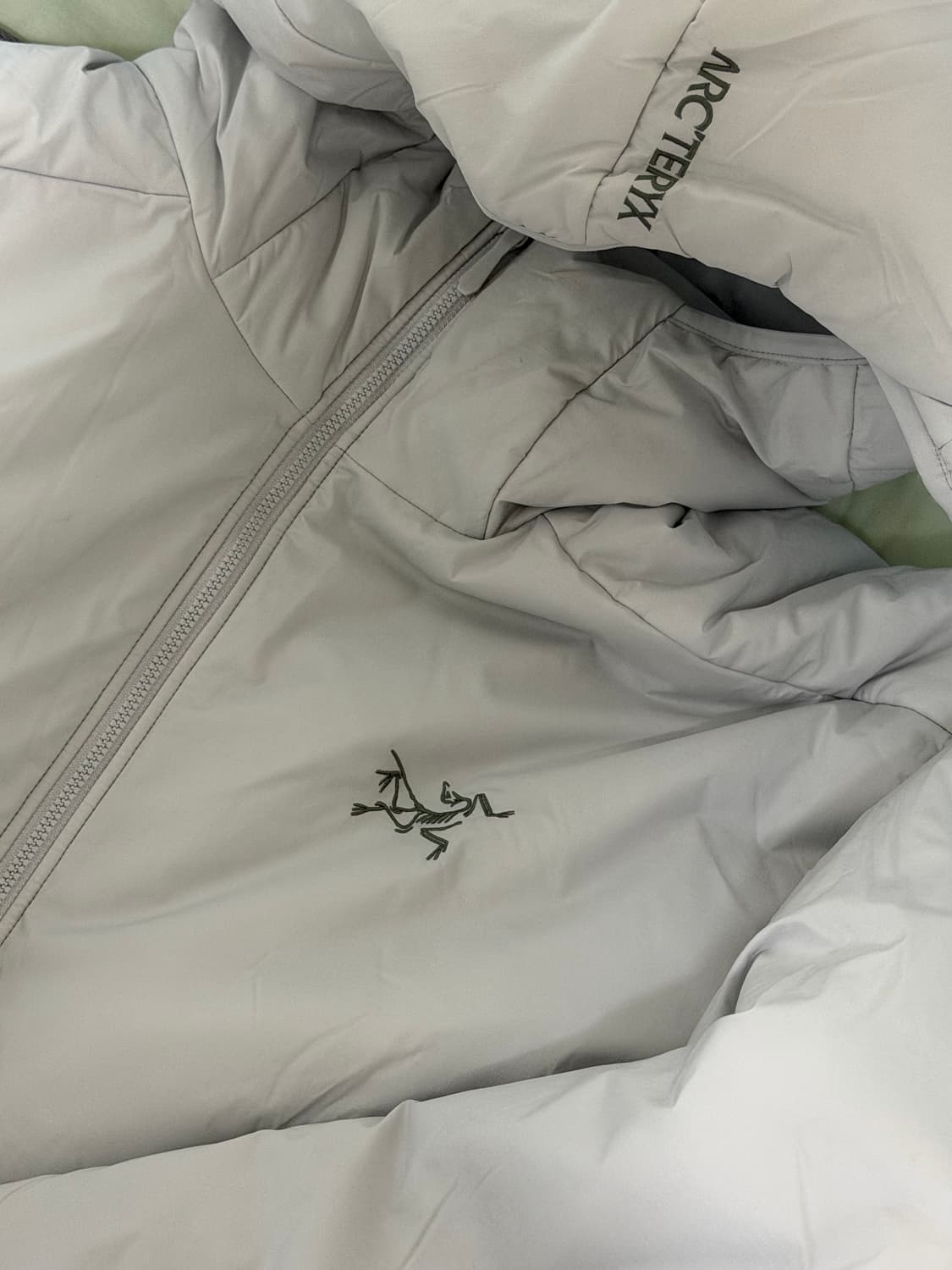 아크테릭스 아톰sv후디 솔리튜드 xl 상품이미지2