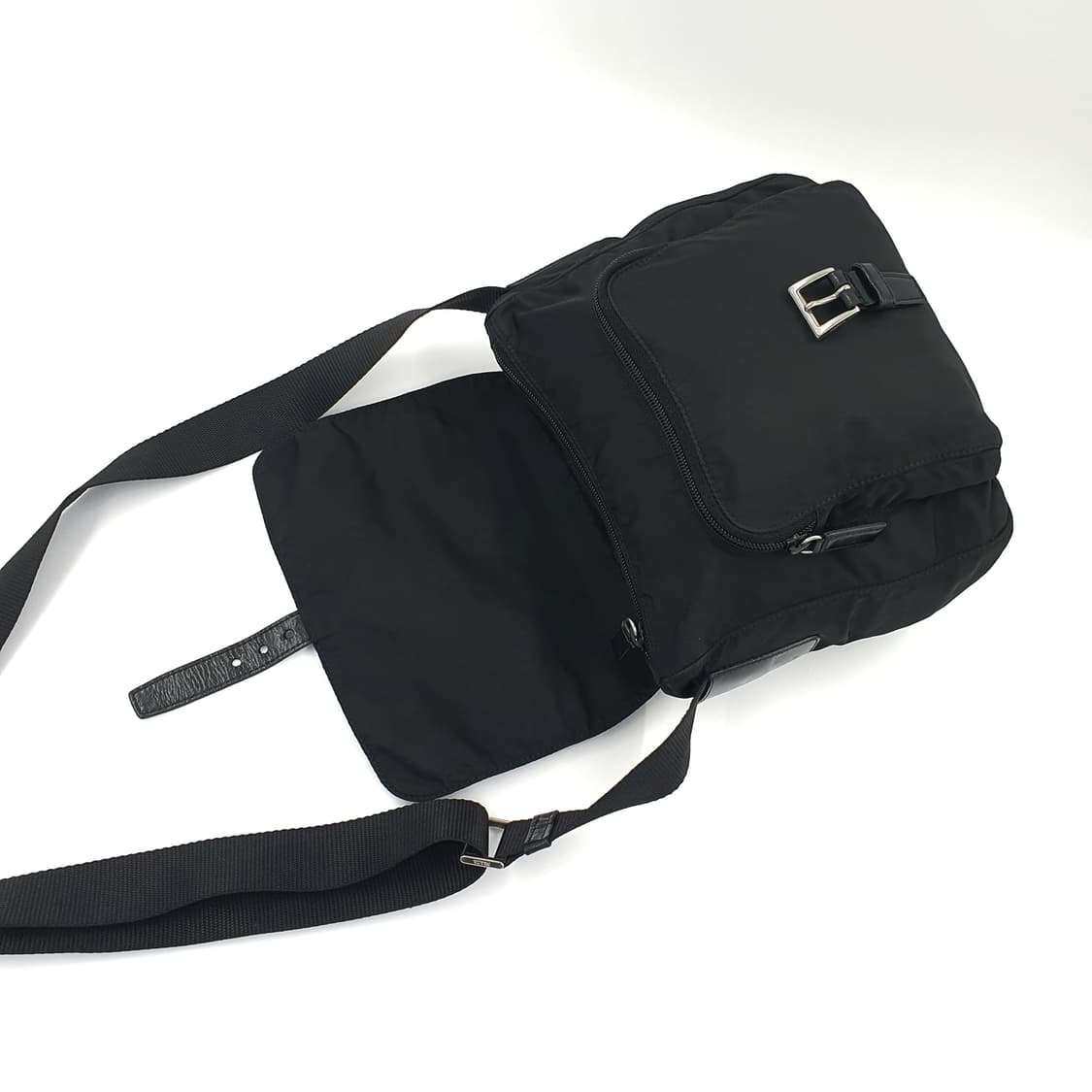 프라다 리나일론 메신저백 크로스백 바디백 상품이미지4