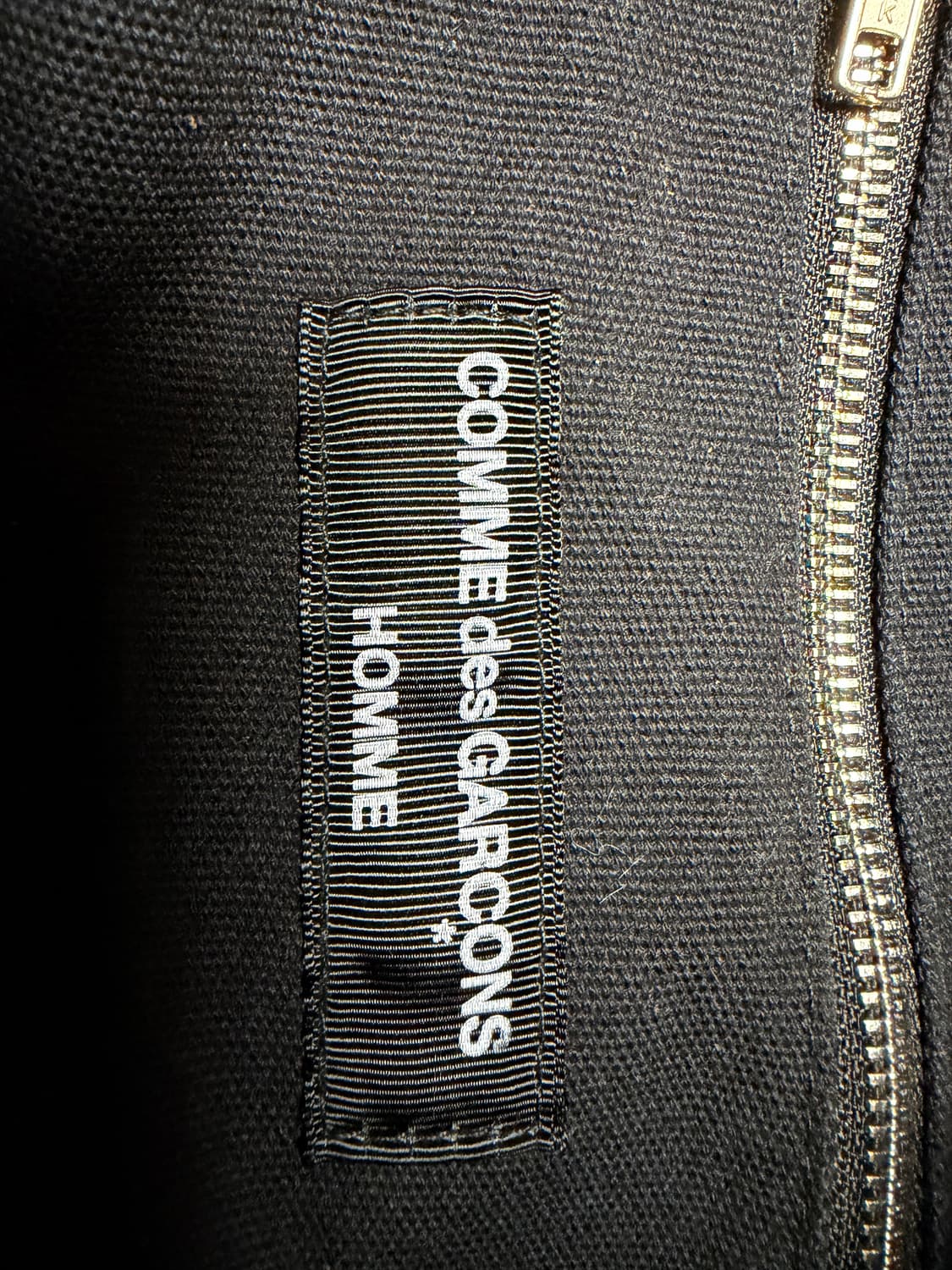 꼼데가르송 옴므플러스 메신저백 상품이미지3