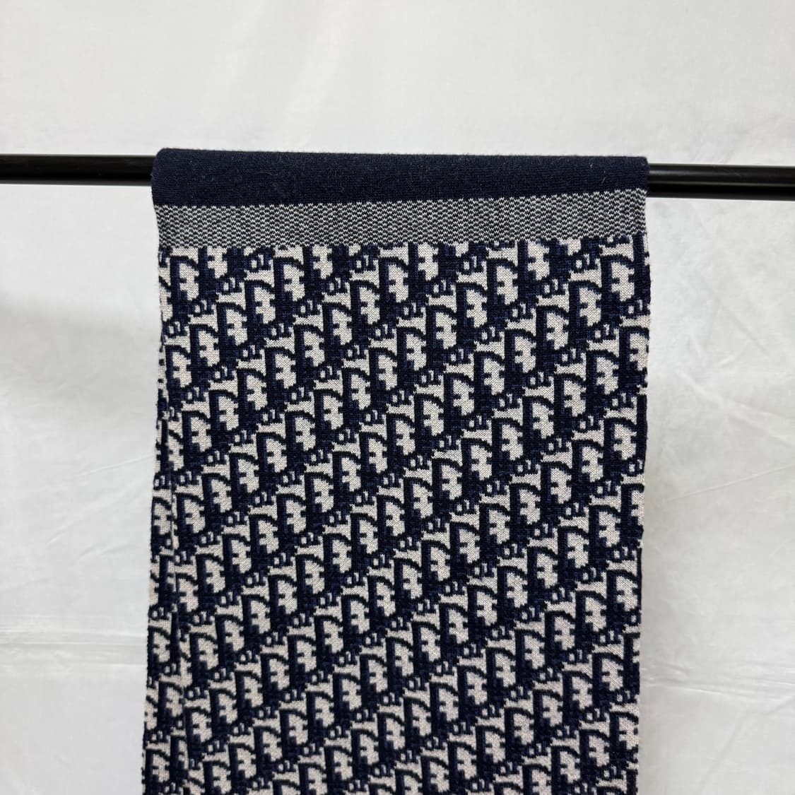 디올 오블리크 리버서블 캐시미어 롱 니트 머플러 목도리 상품이미지3