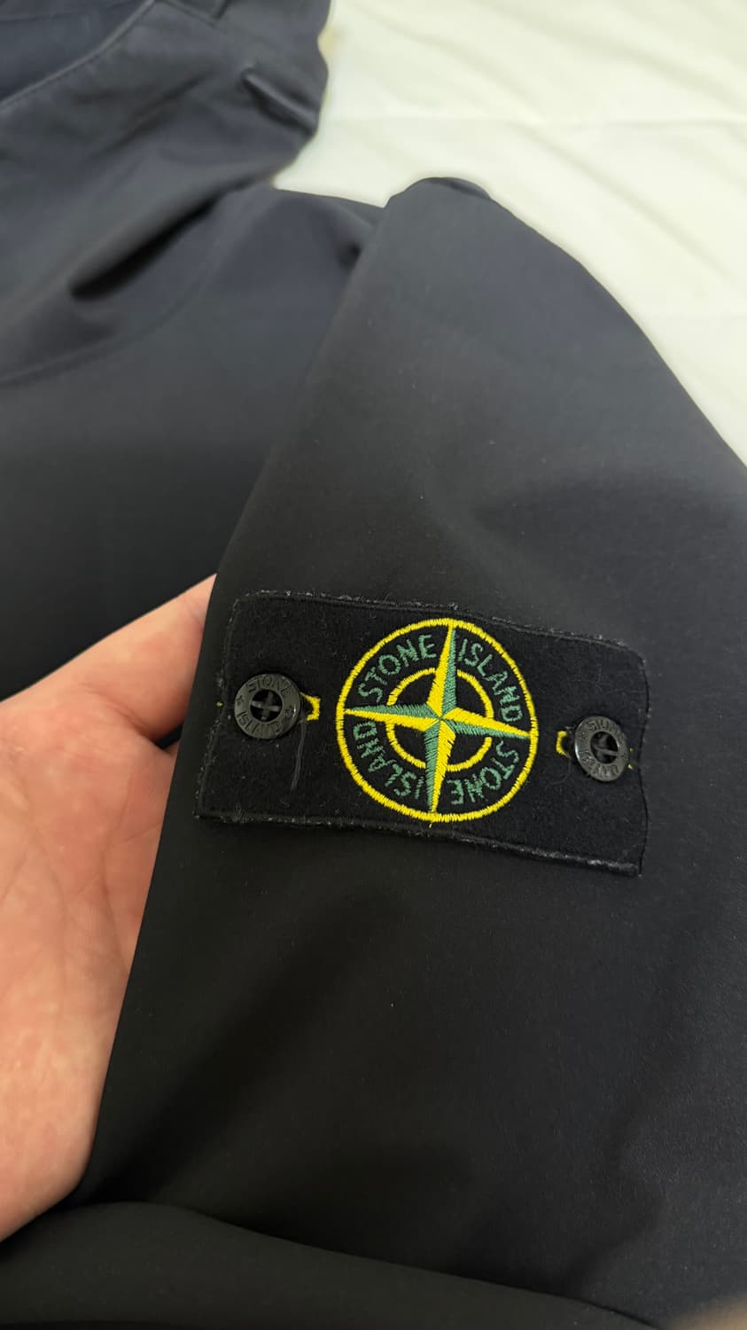 스톤아일랜드 소프트쉘 블랙 XL 상품이미지2