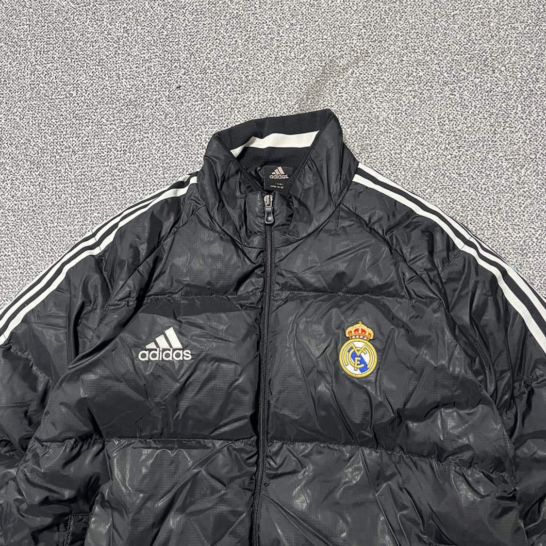 아디다스 레알마드리드 패딩 상품이미지2