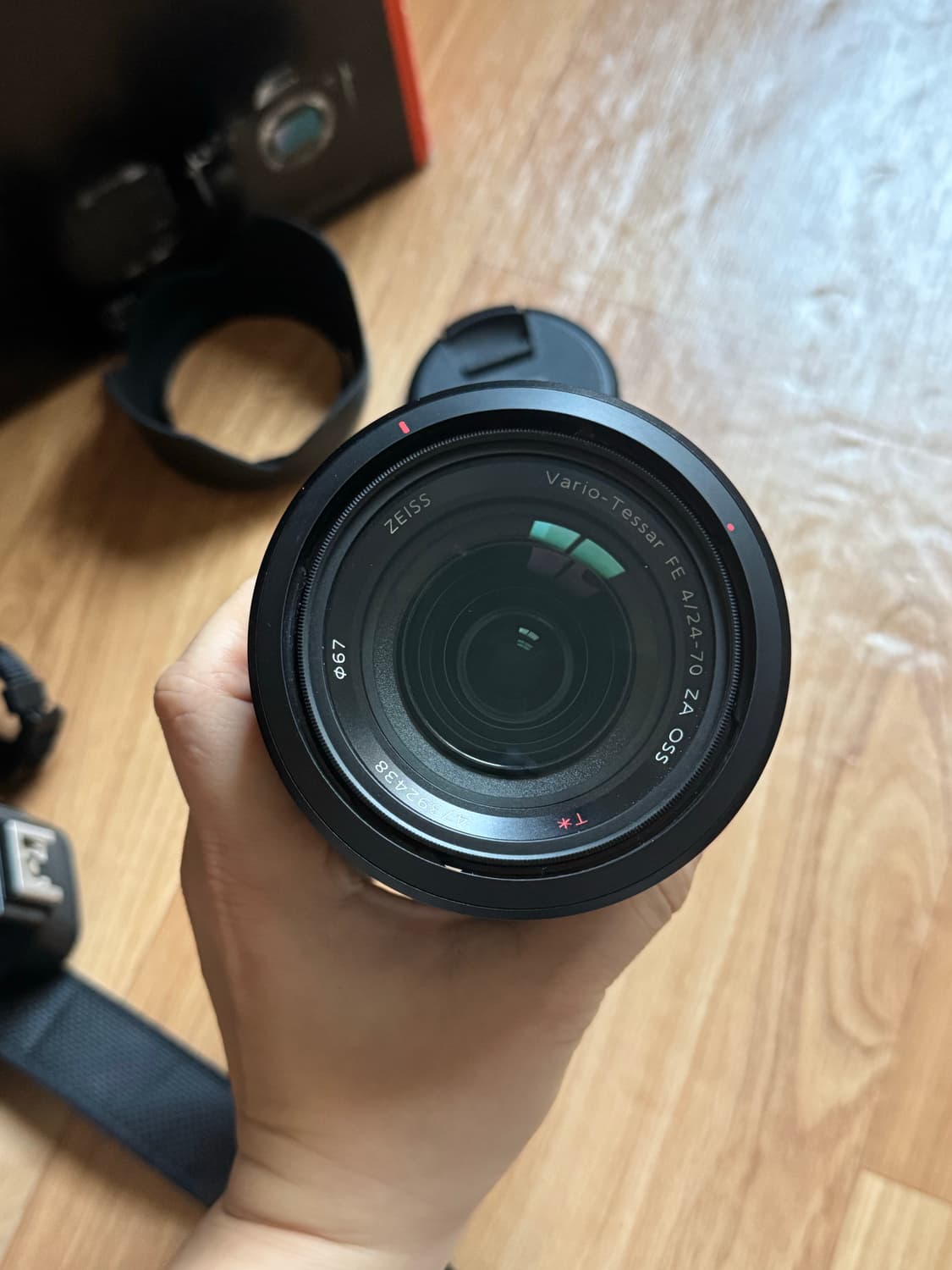 소니 a7 바디+ sel2470z렌즈 fe4/24-70 zeiss 상품이미지5