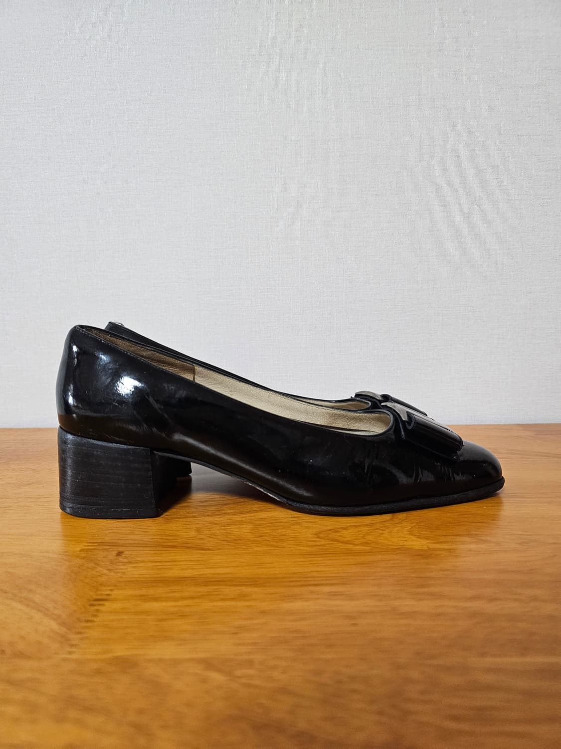 [신발정리] 살바토레 페라가모 바라 리본 페이턴트 펌프스 (225-230 상품이미지4