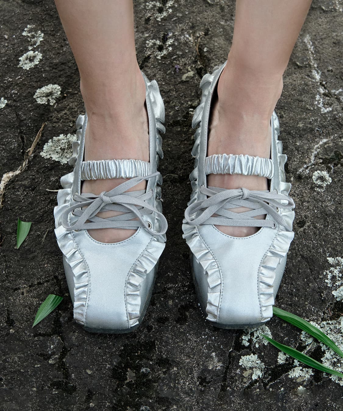 락피쉬웨더웨어 X 민주킴 러플 메리제인 스니커즈  상품이미지2