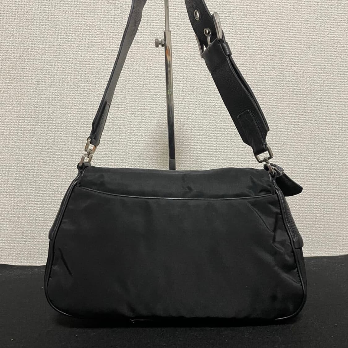 정품 프라다 빈티지 포코노 은장 사이드로고 호보백 숄더백 상품이미지3