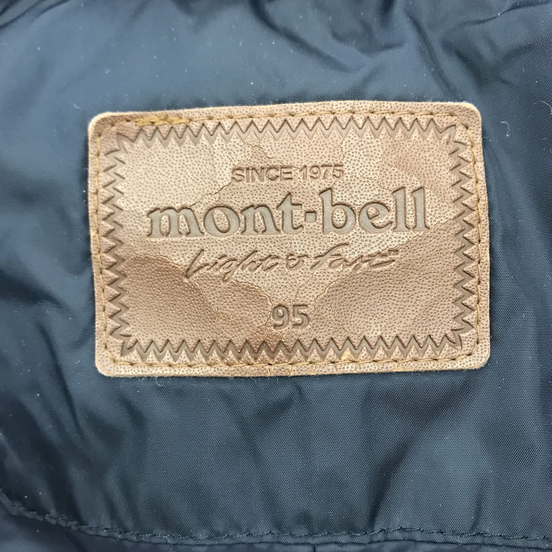 몽벨 구스다운 폭스퍼 패딩점퍼 [여성95사이즈] 상품이미지4