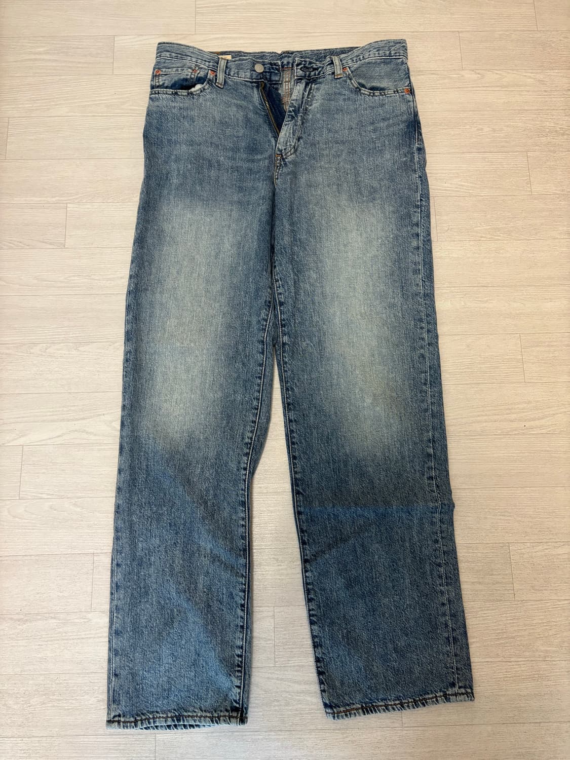 리바이스 568 루즈 스트레이트 라이트웨이트 진 상품이미지1