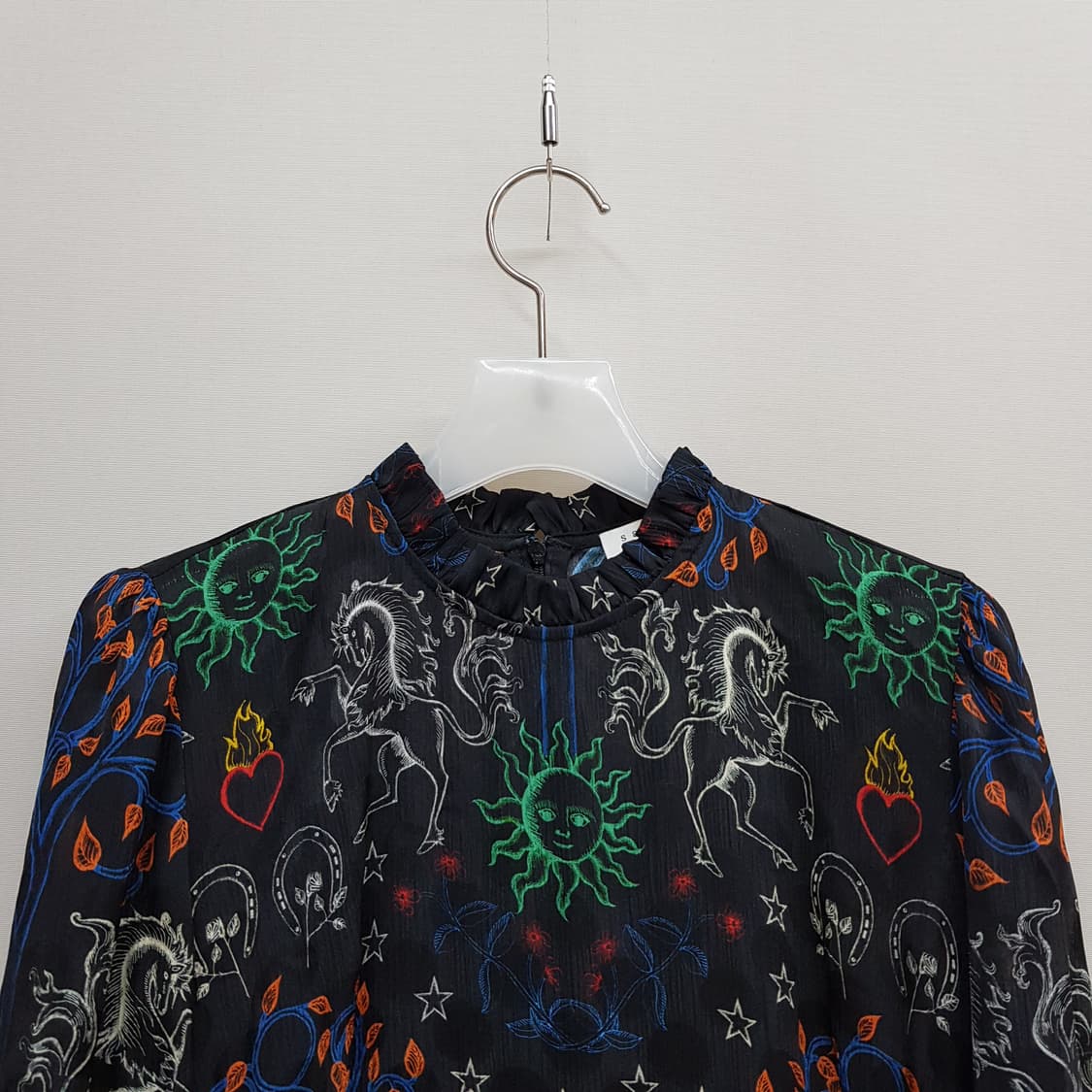 산드로 Sandro 멀티 그래픽 프린트 하이넥 롱 원피스 36사이즈 상품이미지3