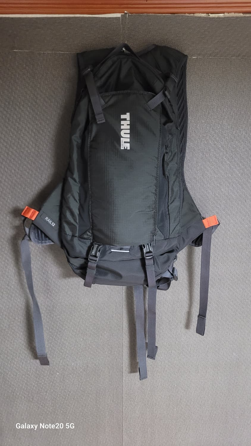 툴레 백팩 상품이미지2