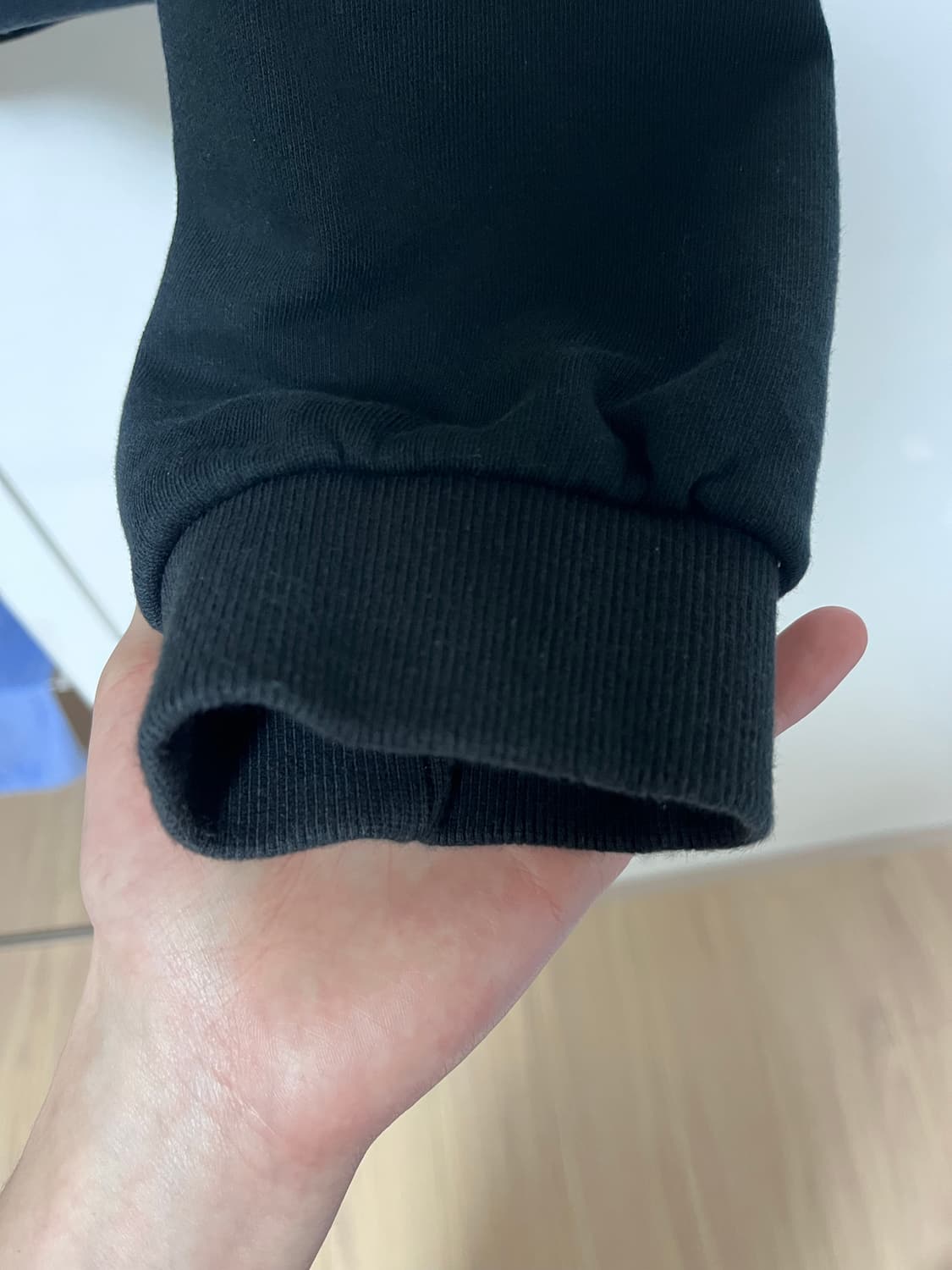 캐피탈 에코 플리스 크루넥 스웨트셔츠 레인보위 패치 블랙 3사이즈 상품이미지9