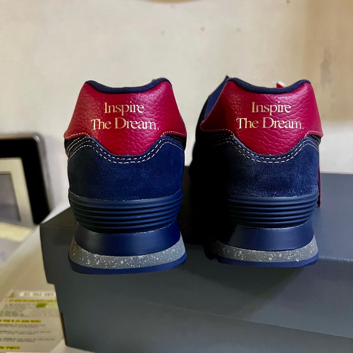 뉴발란스 574 카와이 레너드 BHM 상품이미지3