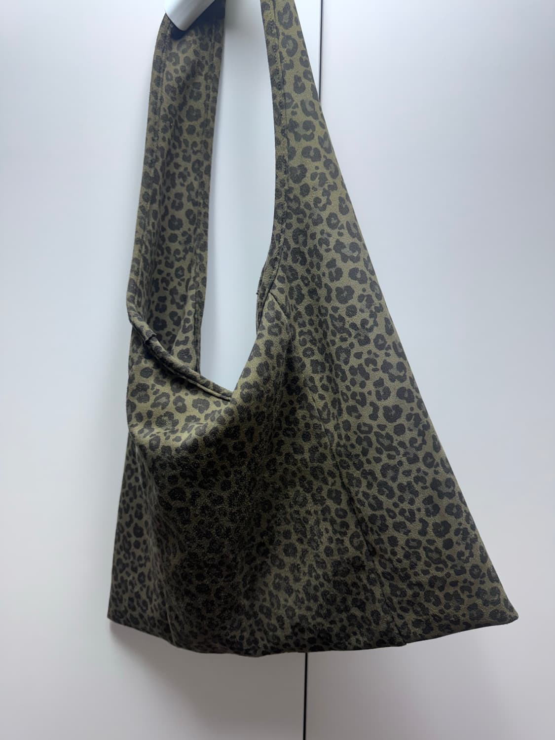 튜프티 leopard shoulder bag 호피 가방 팔아요 상품이미지1