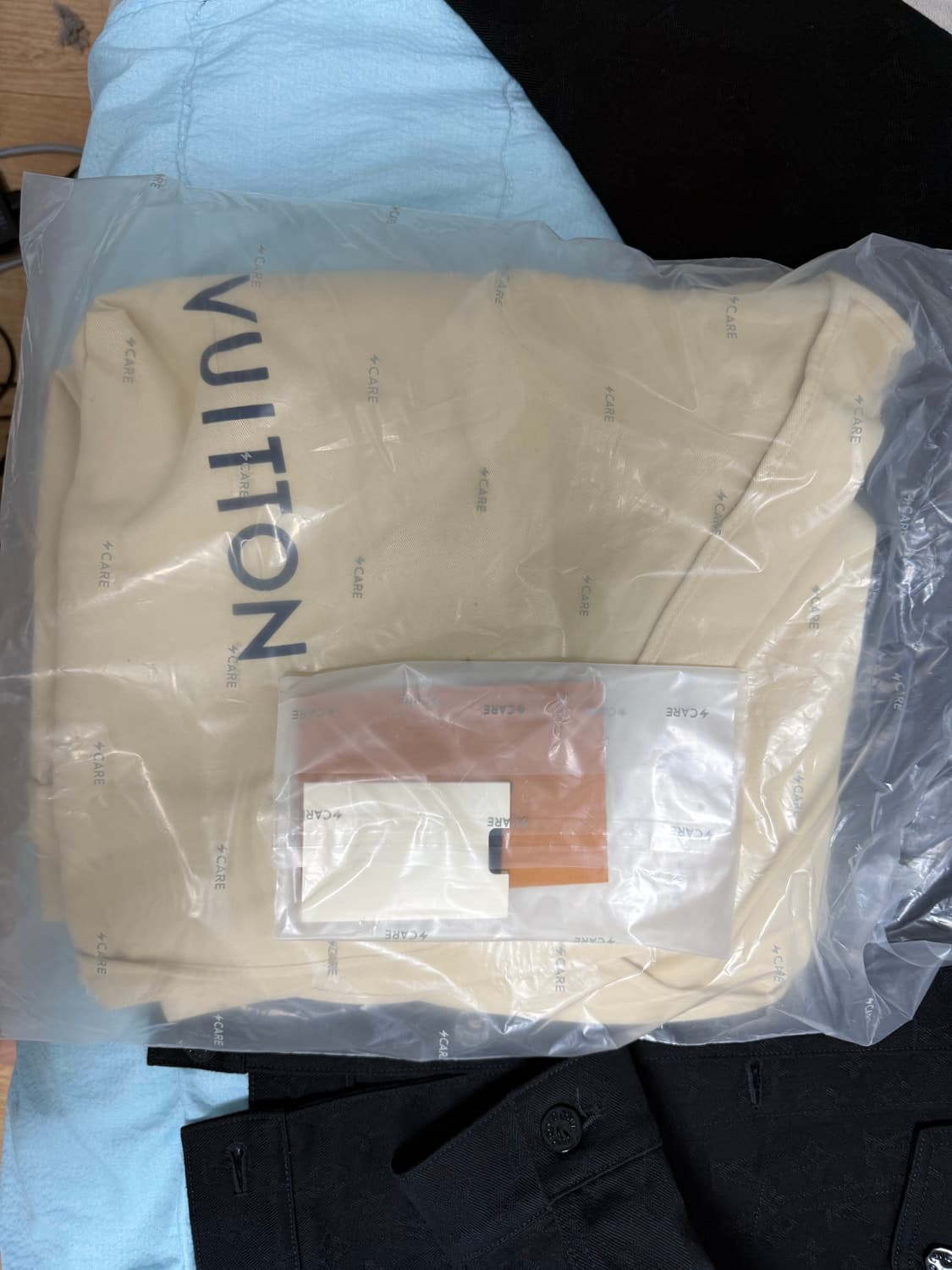 [48]루이비통 모노그램 트러커 블랙 상품이미지2