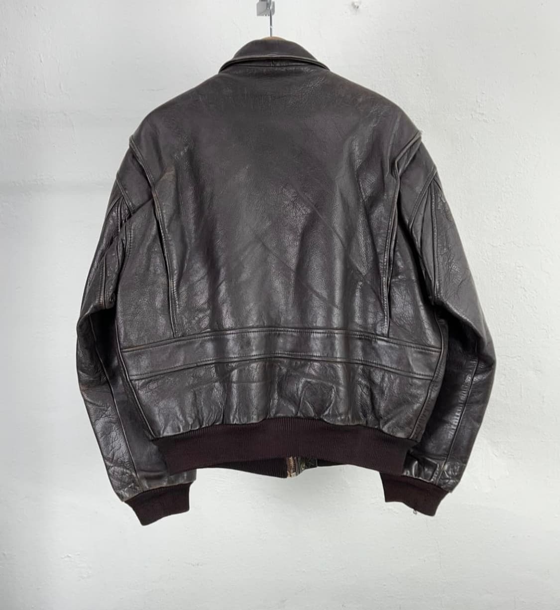 쇼트 다크브라운 트윈 플랩포켓 내피 레더 자켓 상품이미지6