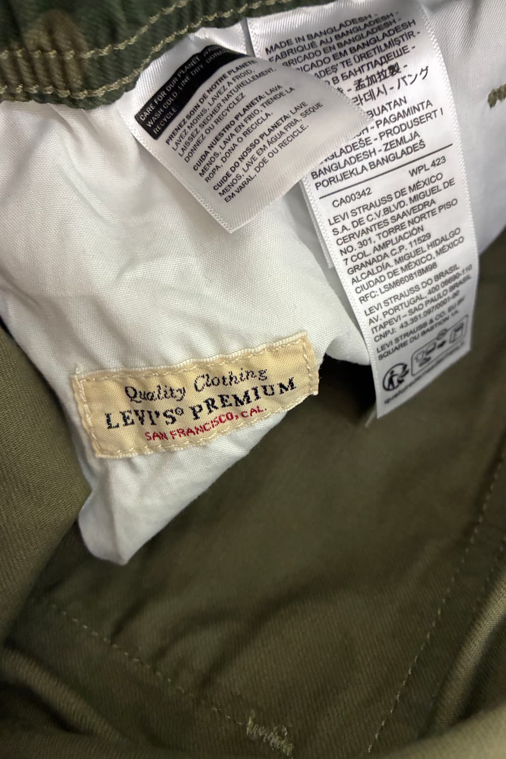 Levi's Woodland Camo Cargo Pants 상품이미지7