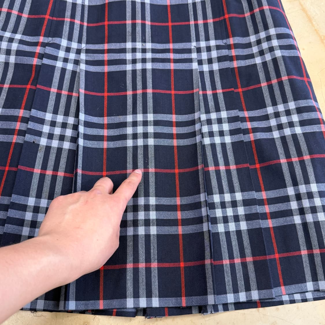 버버리 네이비 노바체크 롱 스커트 상품이미지7