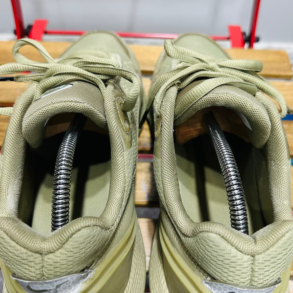 280) 나이키 운동화 남성 남자 신발 에어 맥스 펄스 뉴트럴 올리브 상품이미지5