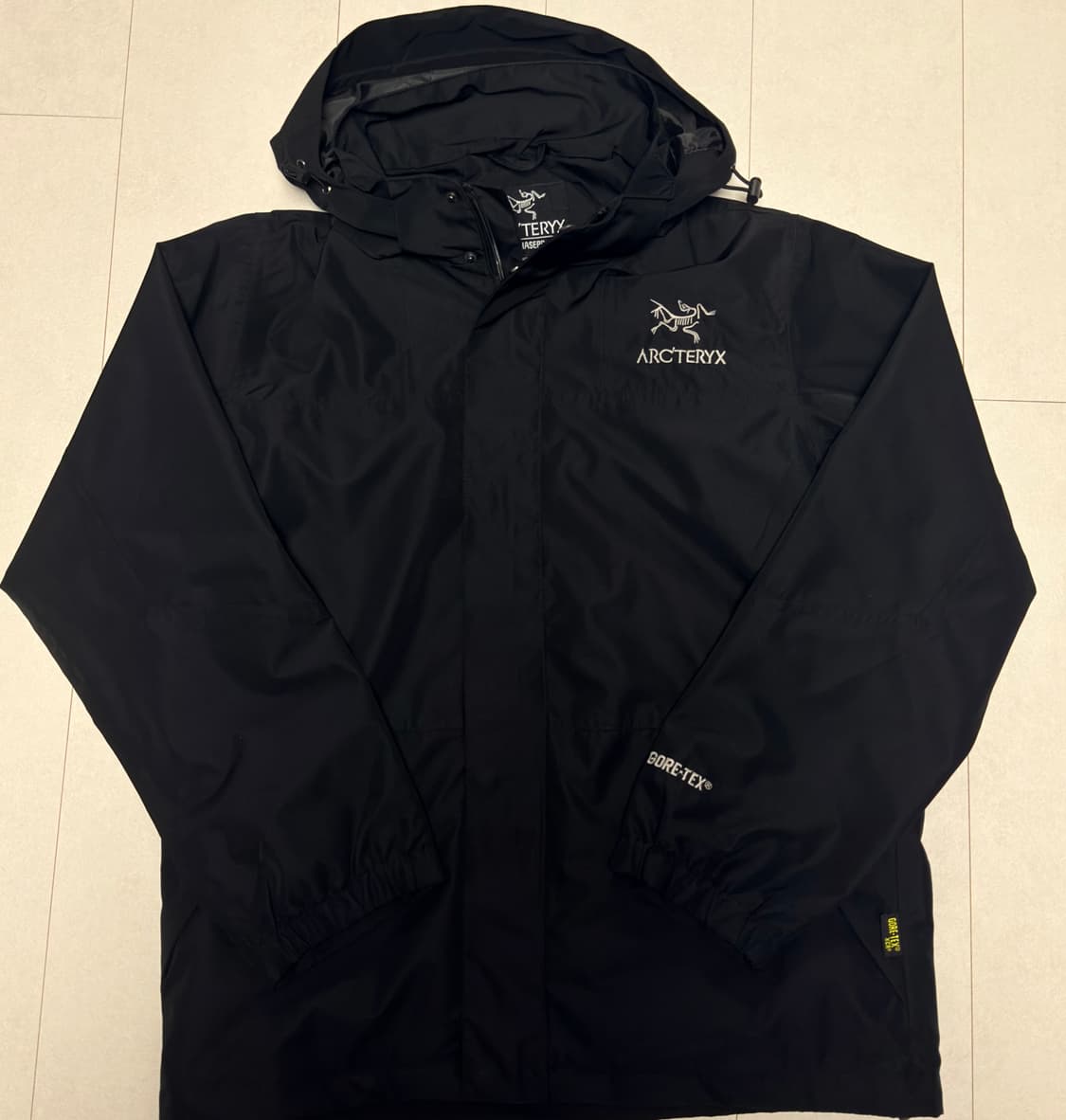 아크테릭스 바람막이 블랙 M 상품이미지2